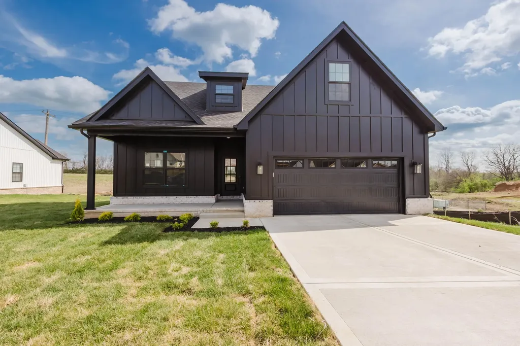 324 Skaggs Boulevard Nicholasville KY 40356