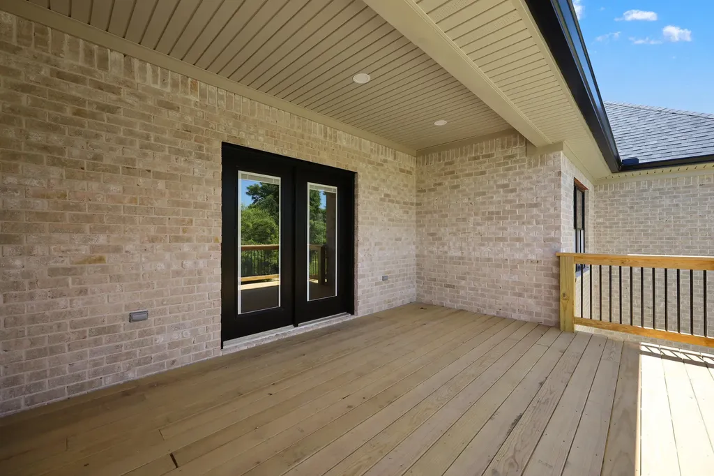 1028 Meadow Ridge Drive Richmond KY 40475