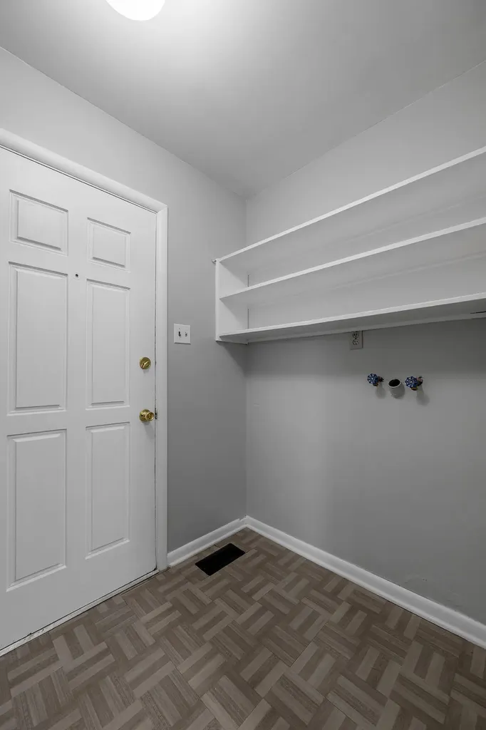 829 Carneal Road Lexington KY 40505