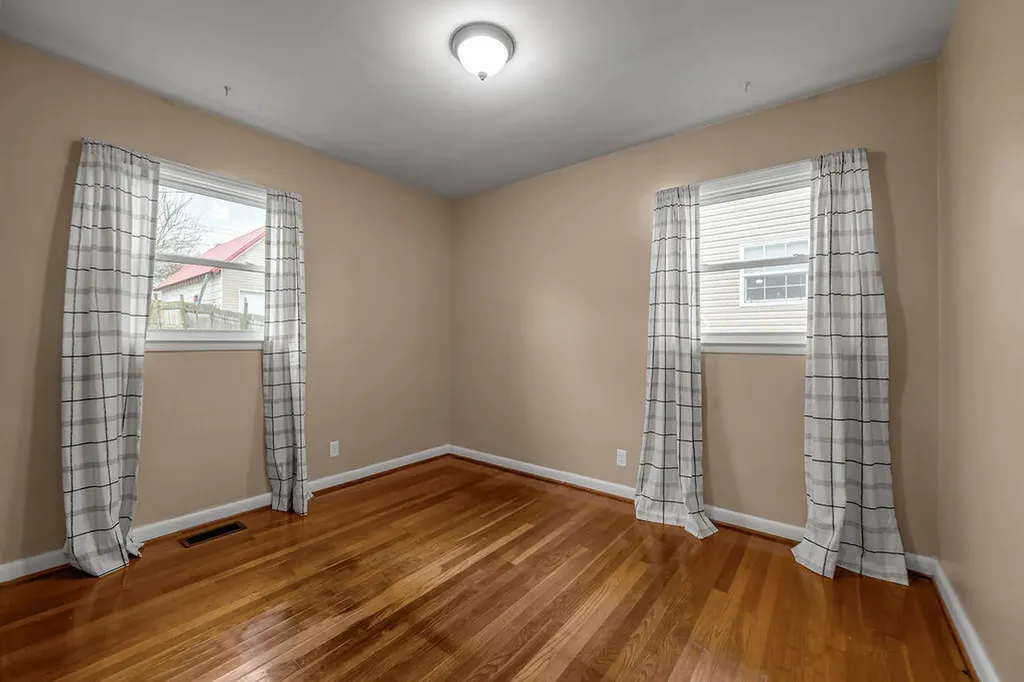 829 Carneal Road Lexington KY 40505