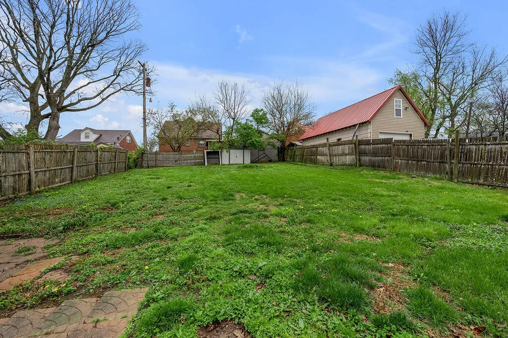 829 Carneal Road Lexington KY 40505