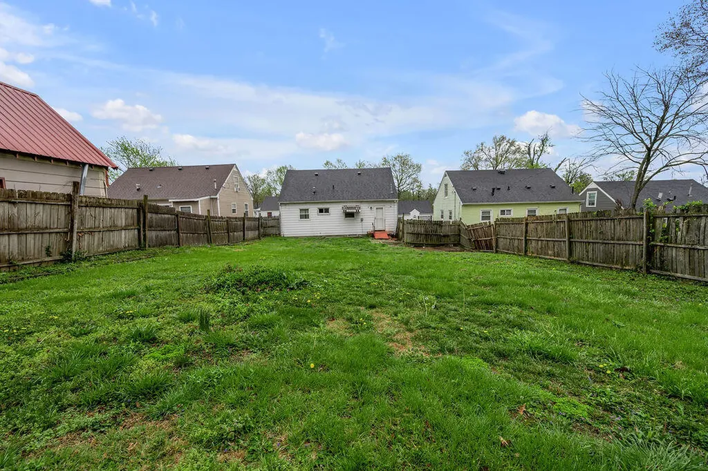 829 Carneal Road Lexington KY 40505