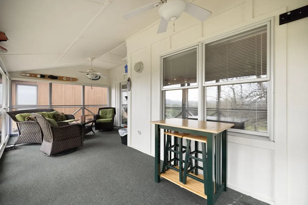 21-2 Woodson Bend Resort Bronston KY 42518