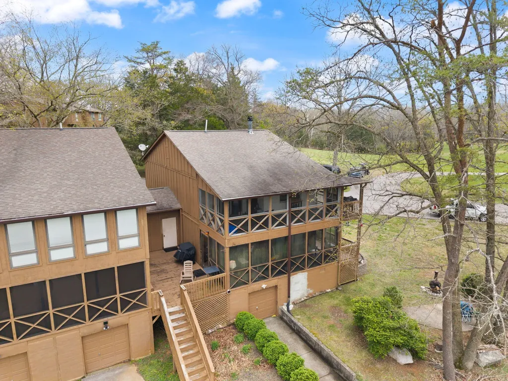 21-2 Woodson Bend Resort Bronston KY 42518