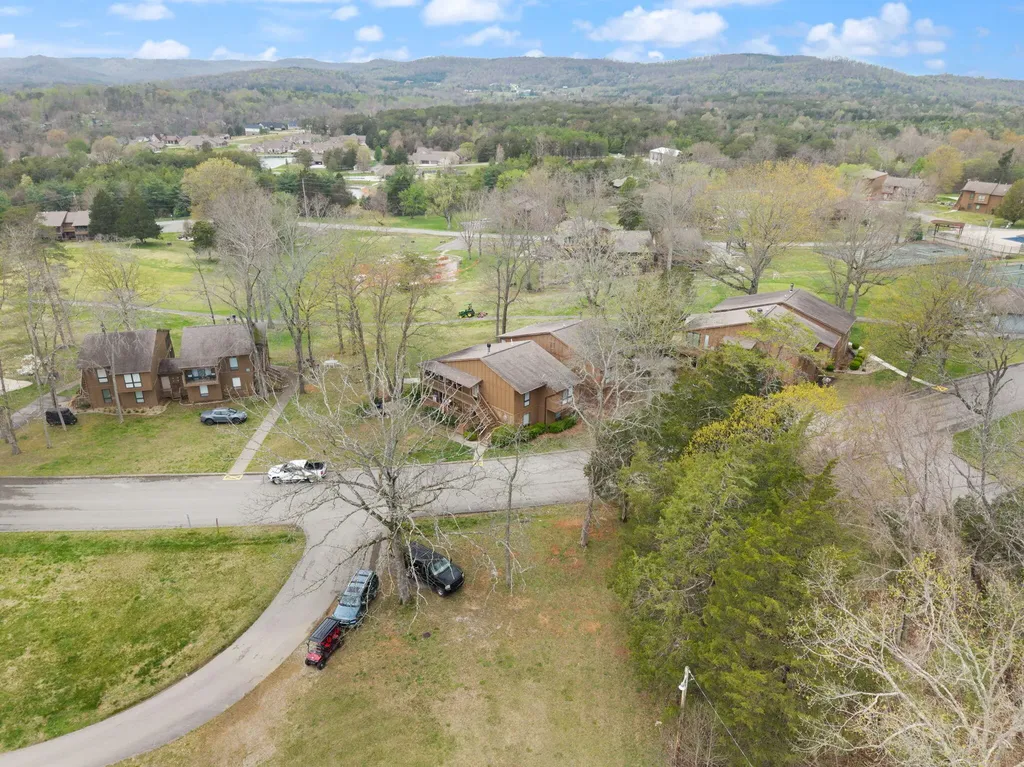 21-2 Woodson Bend Resort Bronston KY 42518