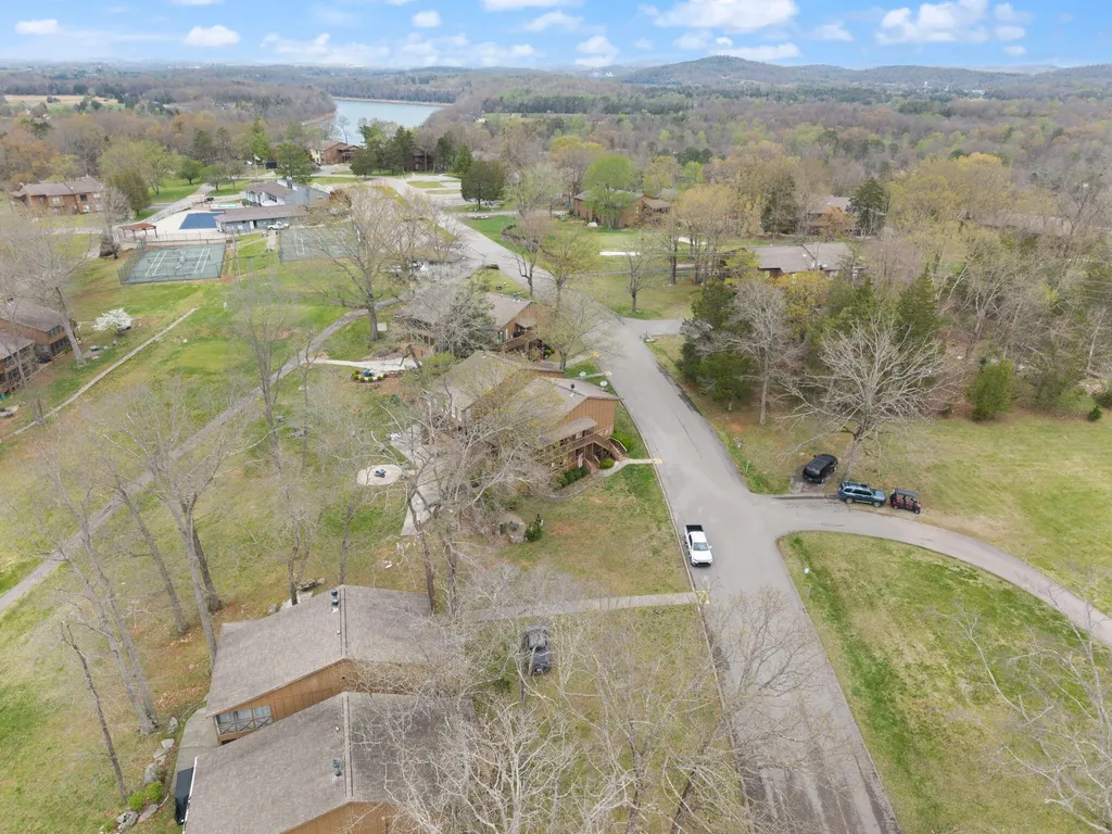 21-2 Woodson Bend Resort Bronston KY 42518