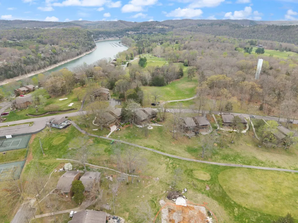 21-2 Woodson Bend Resort Bronston KY 42518