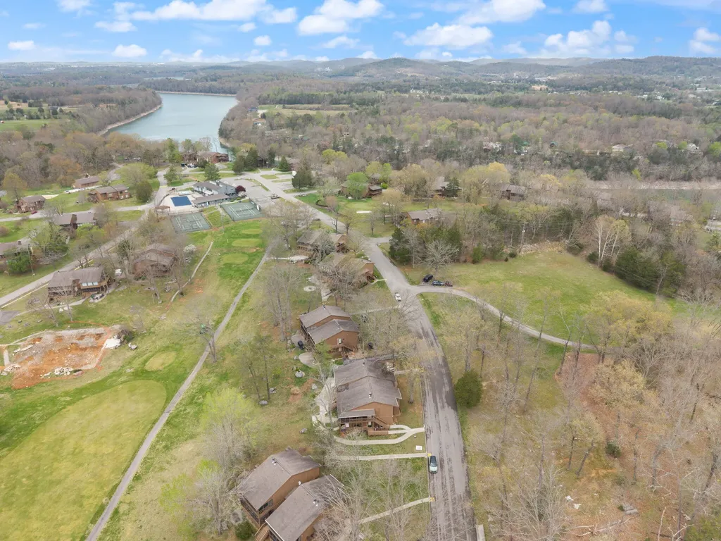 21-2 Woodson Bend Resort Bronston KY 42518