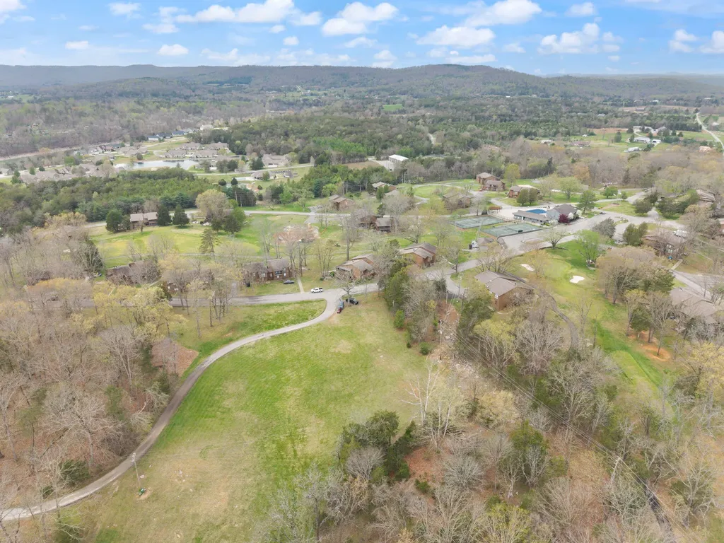 21-2 Woodson Bend Resort Bronston KY 42518