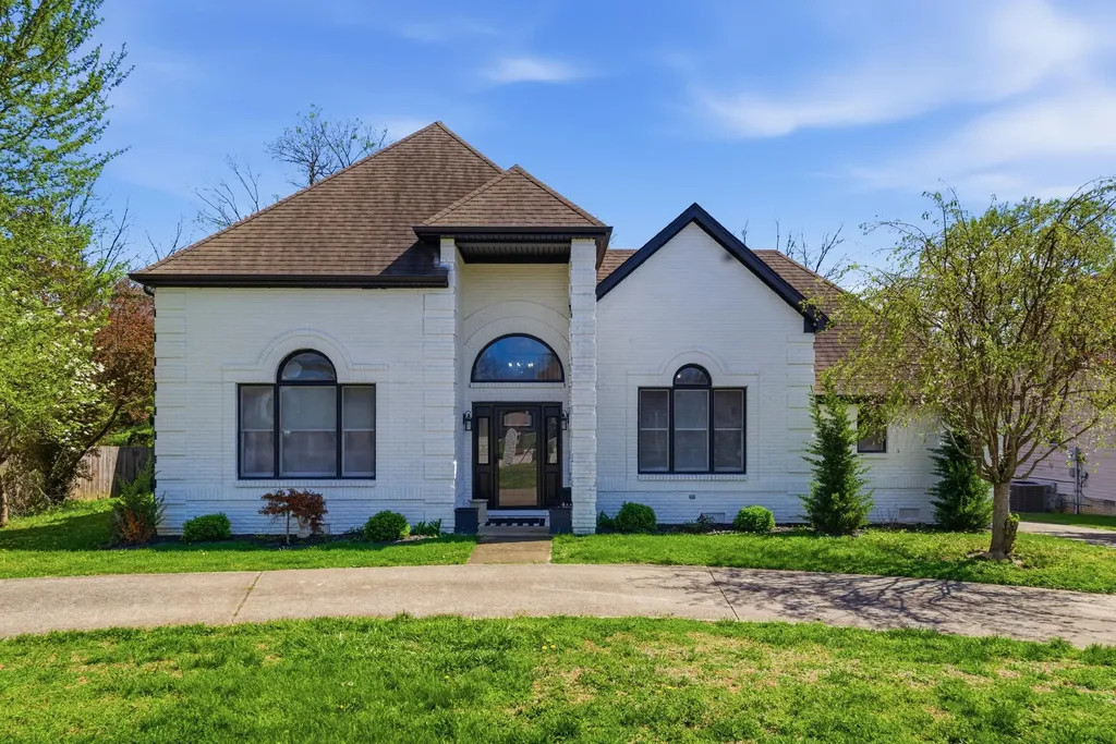145 S Hill Road Versailles KY 40383