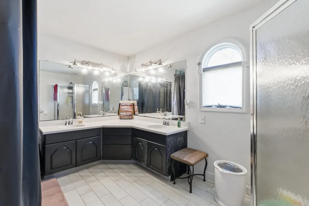 145 S Hill Road Versailles KY 40383