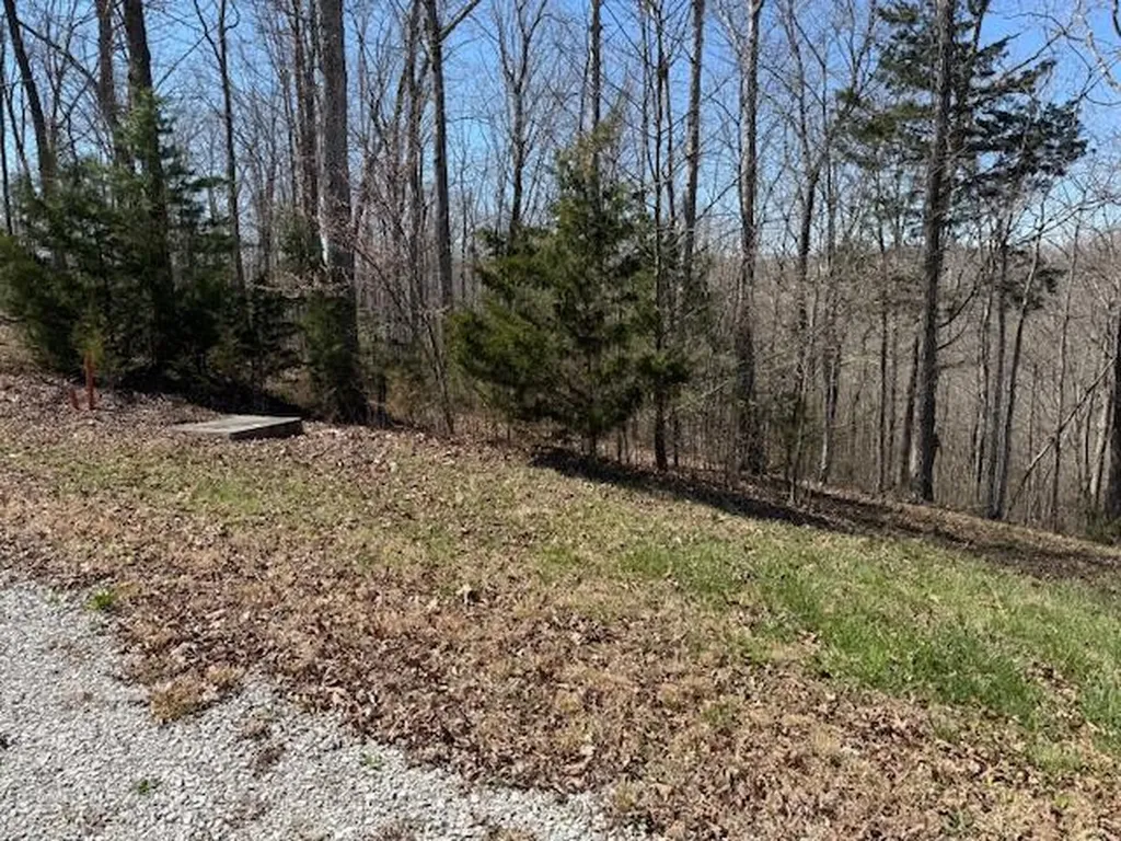 133 W Willow Point Road Monticello KY 42633