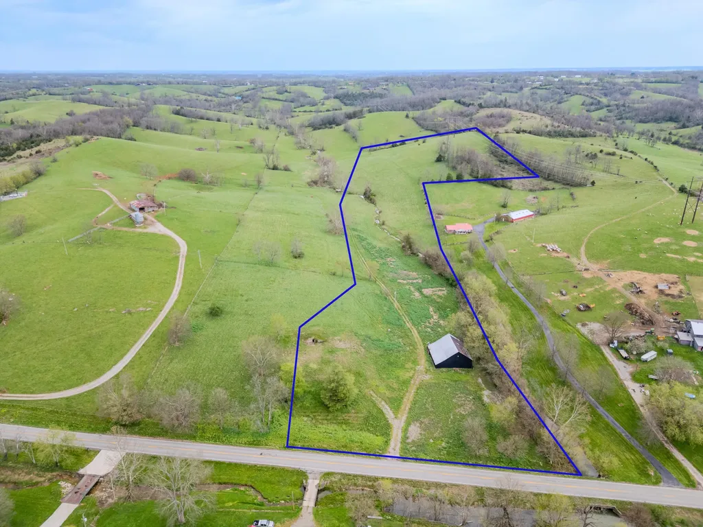 3056 Irvine Road Winchester KY 40391
