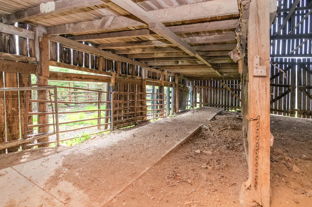 3056 Irvine Road Winchester KY 40391