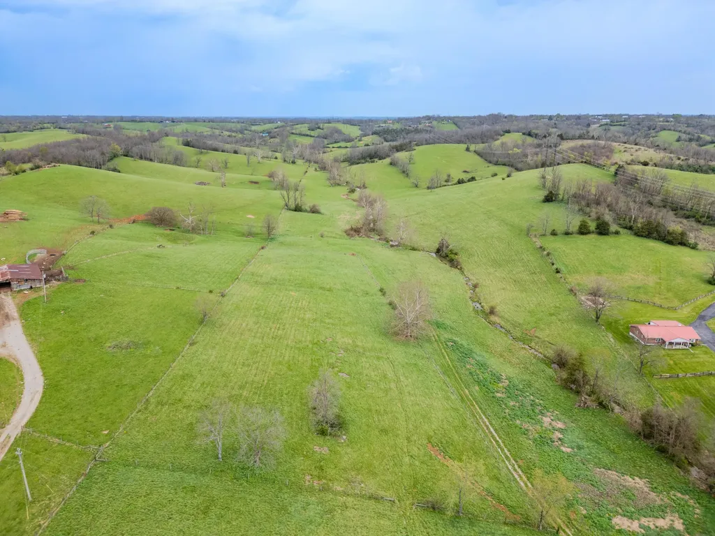 3056 Irvine Road Winchester KY 40391