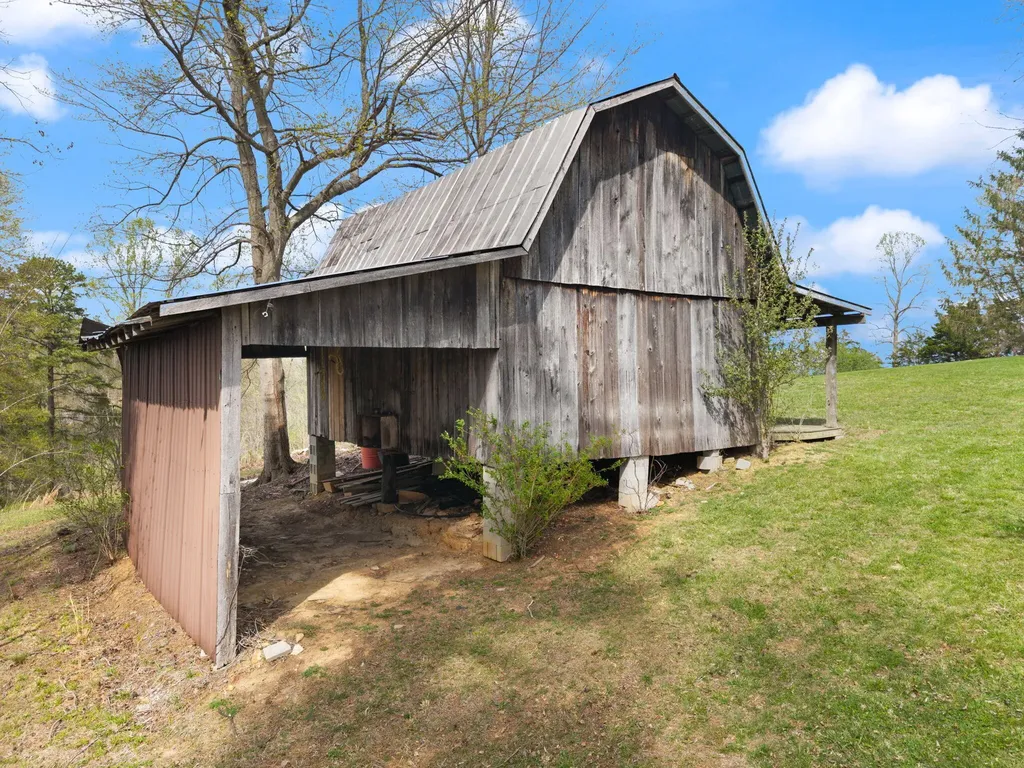 7800 Highway 1643 Somerset KY 42501