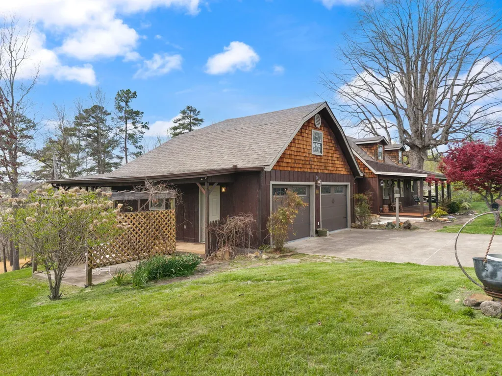 7800 Highway 1643 Somerset KY 42501
