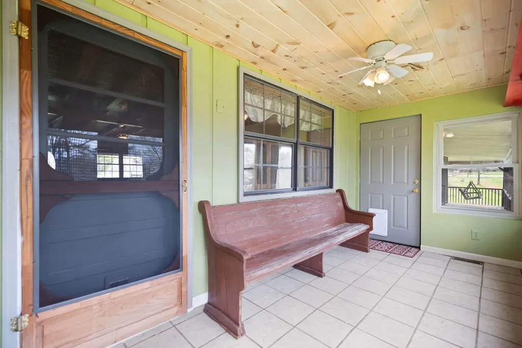 7800 Highway 1643 Somerset KY 42501