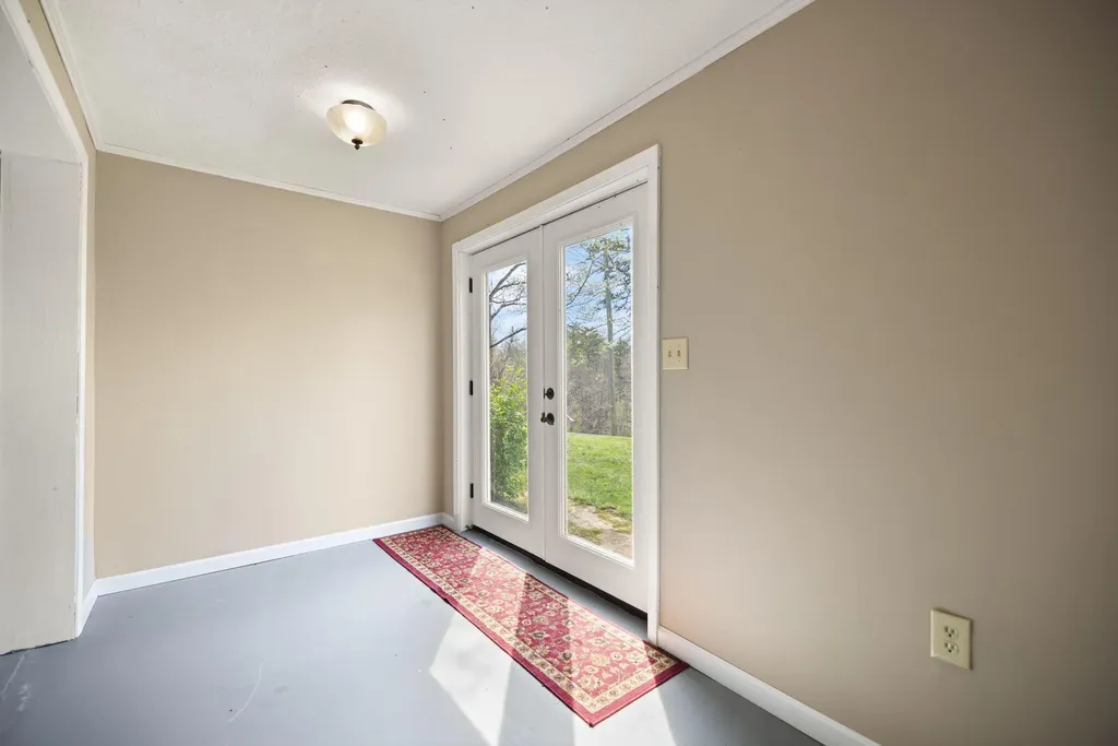 7800 Highway 1643 Somerset KY 42501