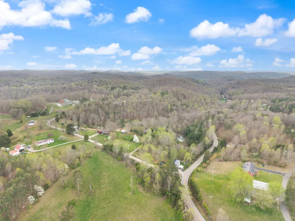 7800 Highway 1643 Somerset KY 42501