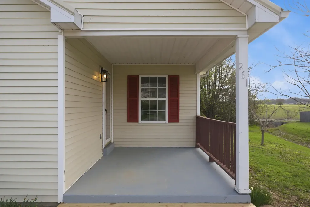 261 Donalynn Drive Frankfort KY 40601