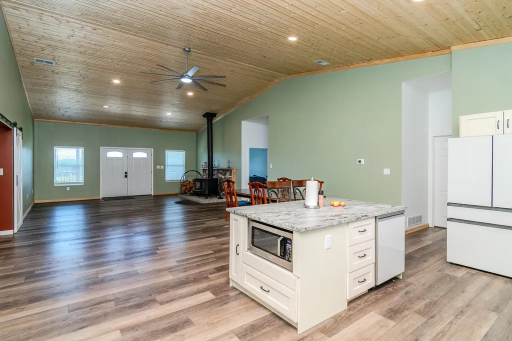 4174 Fall Lick Road Lancaster KY 40444