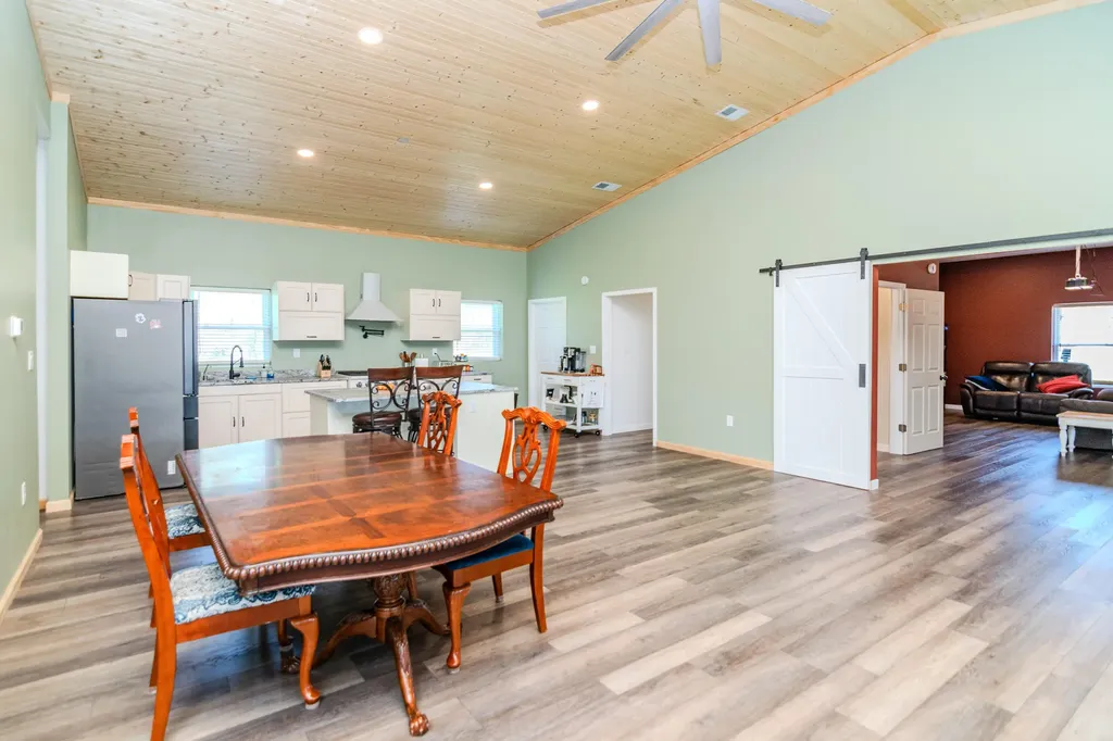 4174 Fall Lick Road Lancaster KY 40444