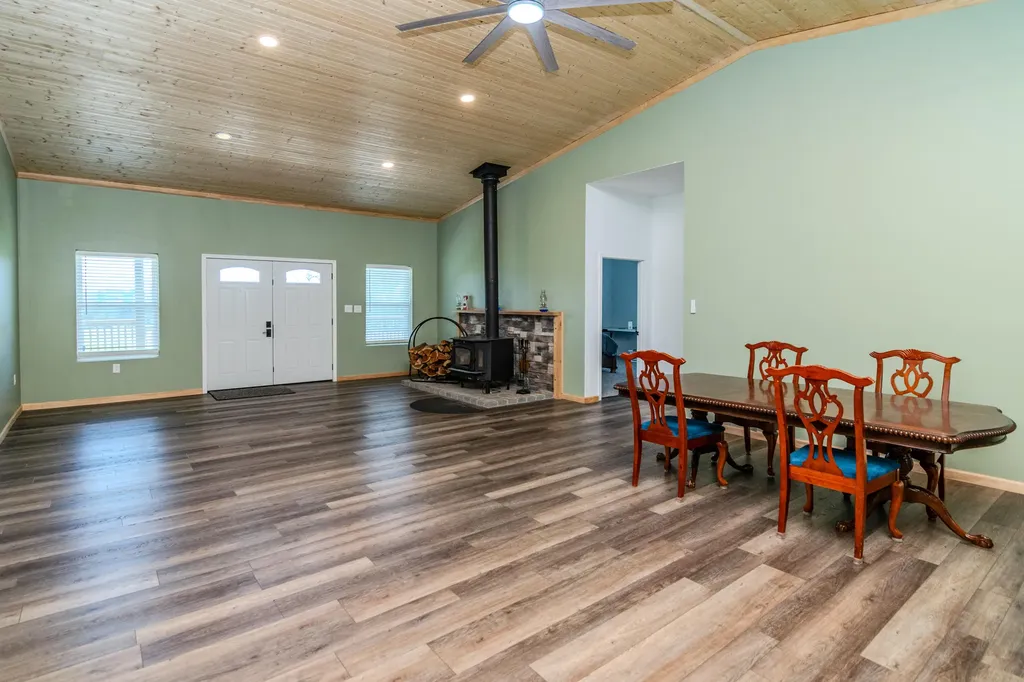 4174 Fall Lick Road Lancaster KY 40444