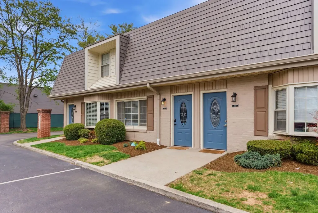209 Regency Point Path Lexington KY 40503