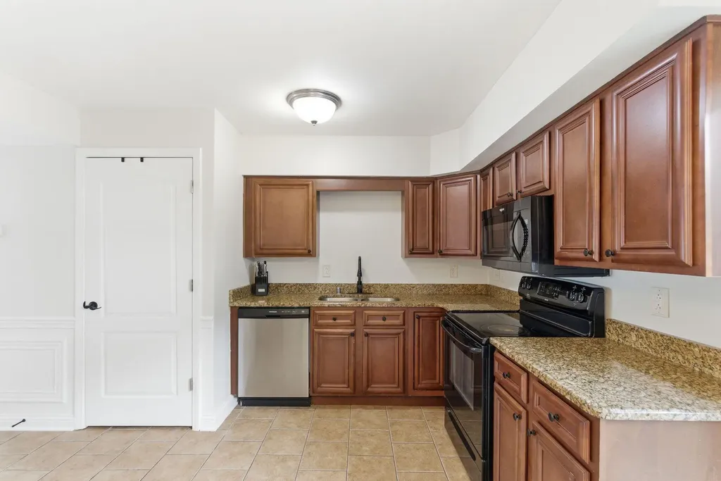 209 Regency Point Path Lexington KY 40503