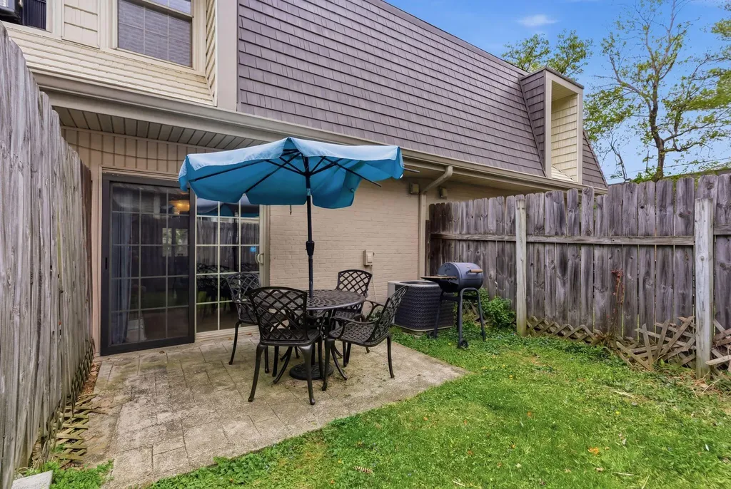 209 Regency Point Path Lexington KY 40503