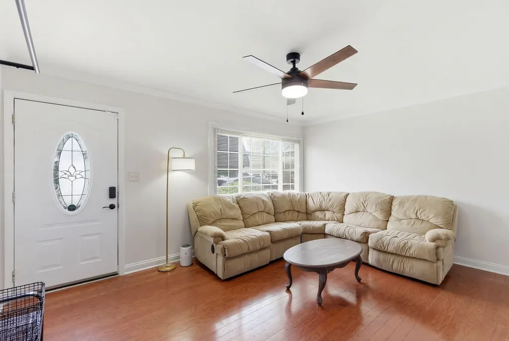 209 Regency Point Path Lexington KY 40503