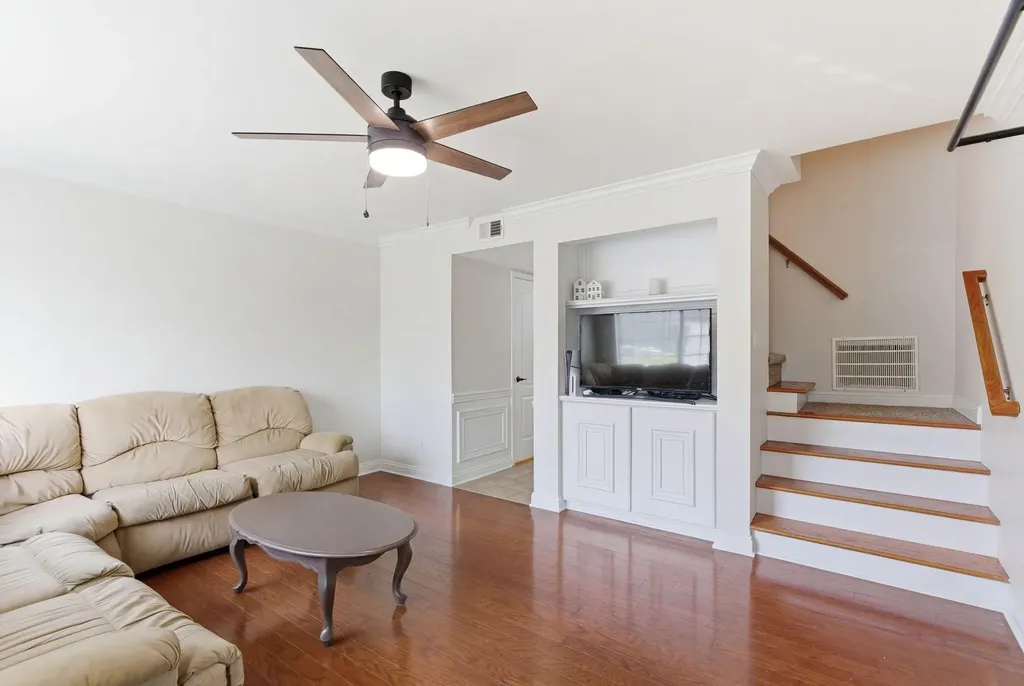 209 Regency Point Path Lexington KY 40503