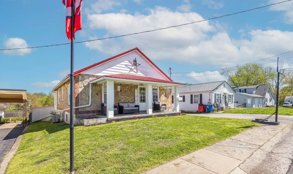 106 Stone Avenue Cynthiana KY 41031