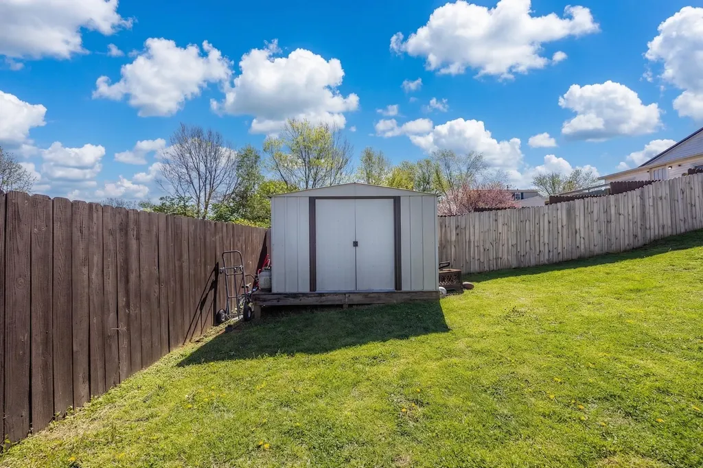 106 Stone Avenue Cynthiana KY 41031