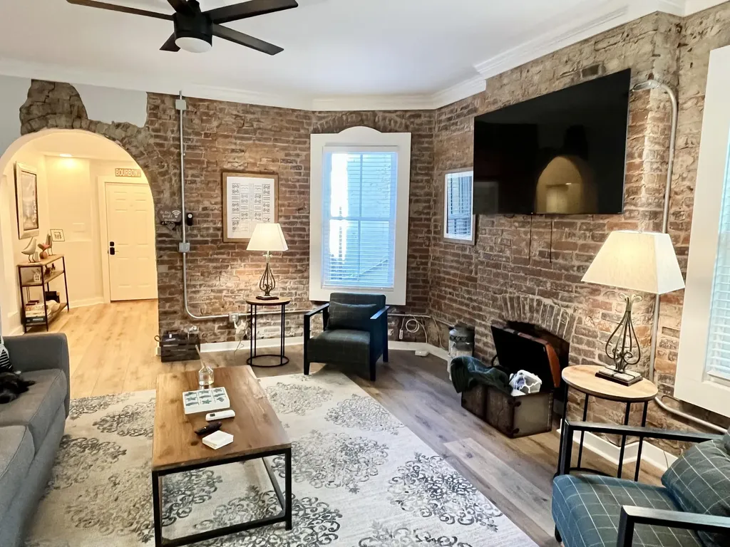 400-402 Limestone Lexington KY 40508