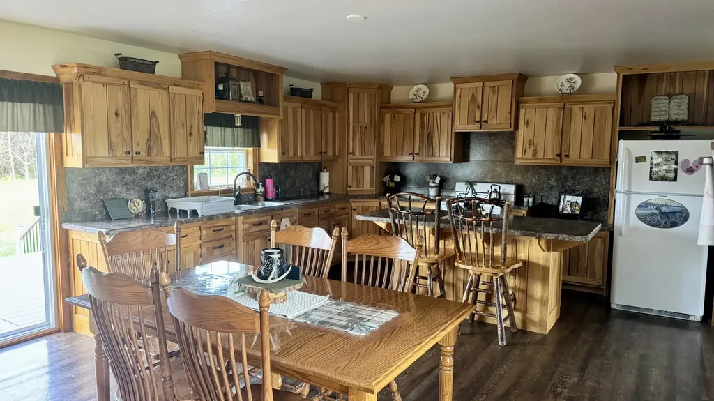 593 Allen Road Waynesburg KY 40489