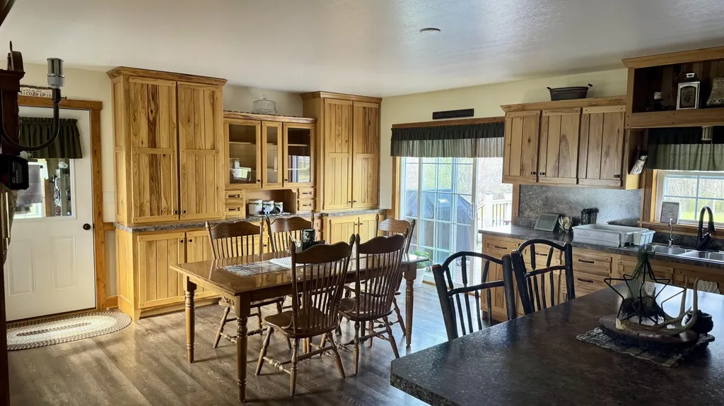 593 Allen Road Waynesburg KY 40489