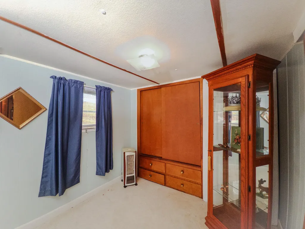 210 Echo Road Bronston KY 42518