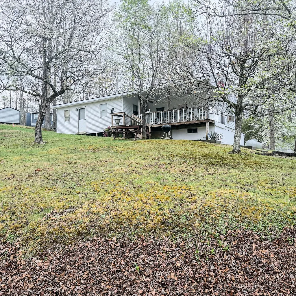 210 Echo Road Bronston KY 42518