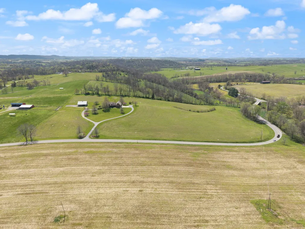 2477 State Highway 1194 Stanford KY 40484