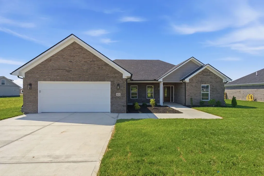 823 Mohawk Drive Richmond KY 40475