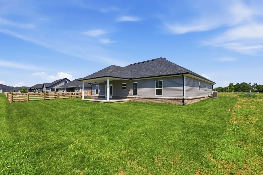 823 Mohawk Drive Richmond KY 40475