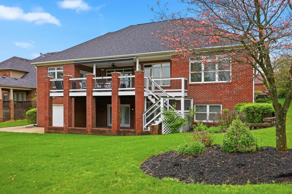 116 Kingston Drive Georgetown KY 40324