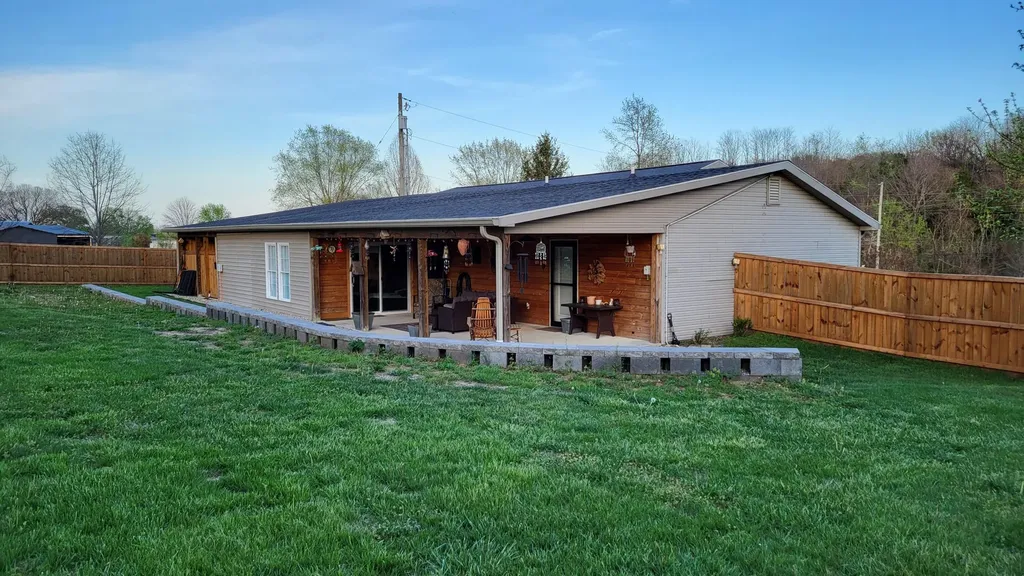 7970 Lebanon Road Danville KY 40422