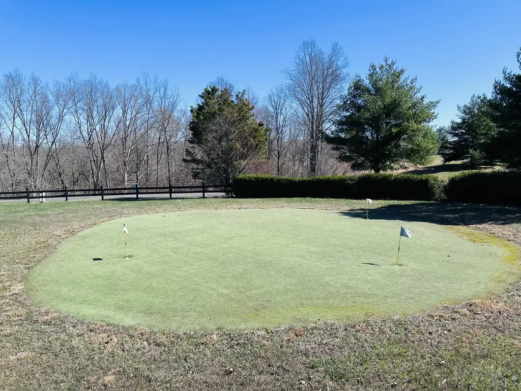 105 & 107 Cascade Circle Russell Springs KY 42642