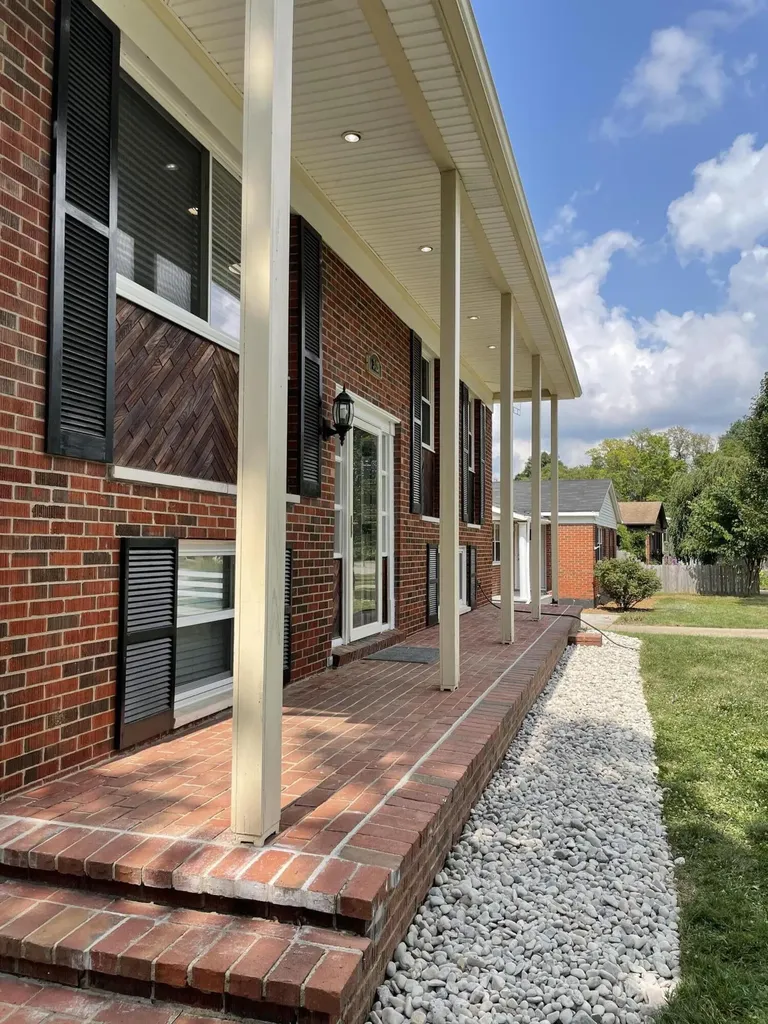 3421 Holwyn Road Lexington KY 40503