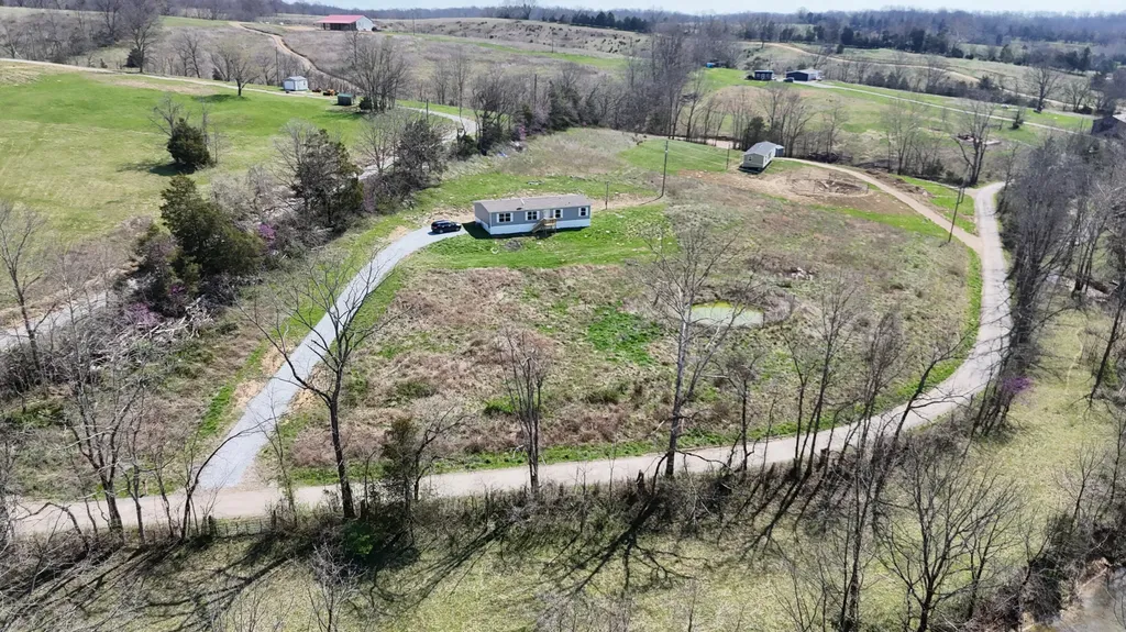 2588 E Fork Road Harrodsburg KY 40330