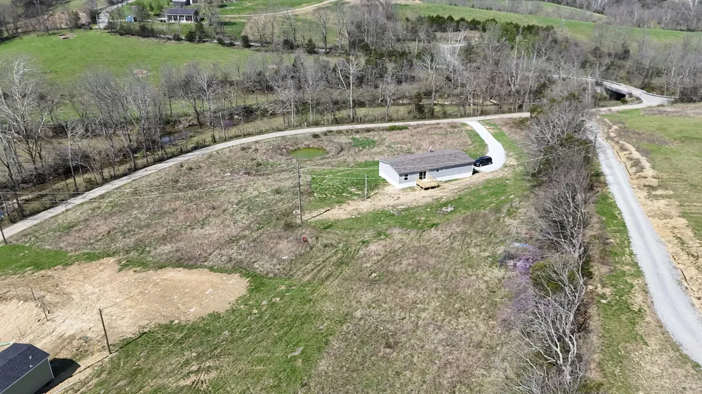 2588 E Fork Road Harrodsburg KY 40330
