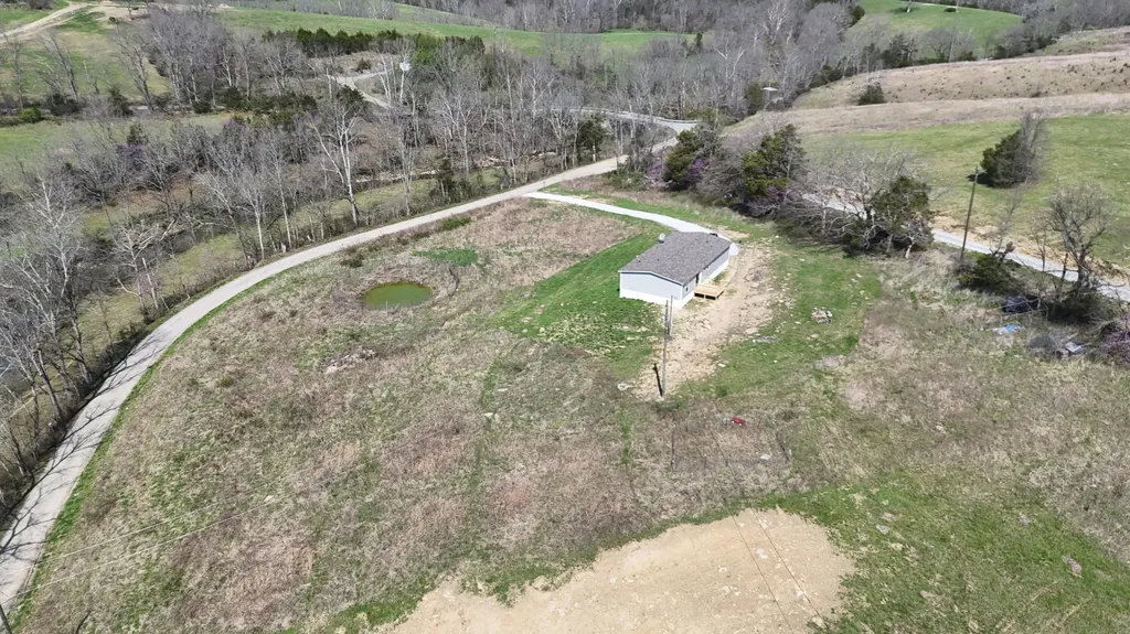 2588 E Fork Road Harrodsburg KY 40330